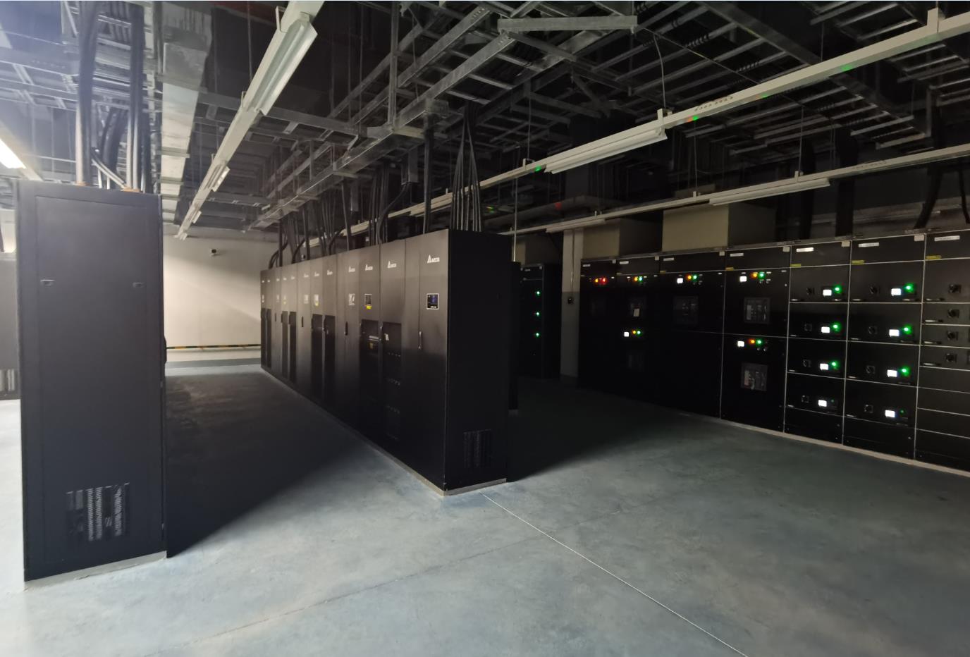 Améliorer la qualité d'alimentation UPS avec les solutions AHF avancées de YT Electric